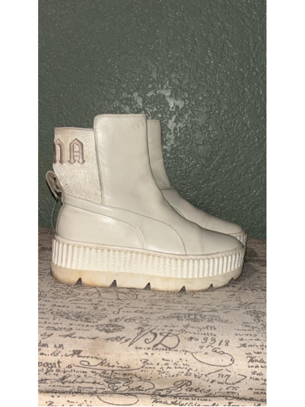 Women's PUMA FENTY Creeper Ankle Boots White Size 7